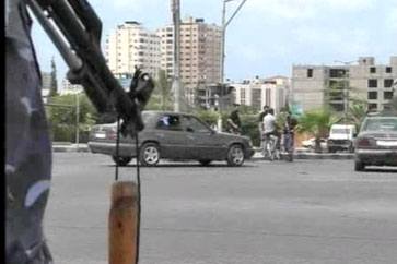 Hamas imposes law and order