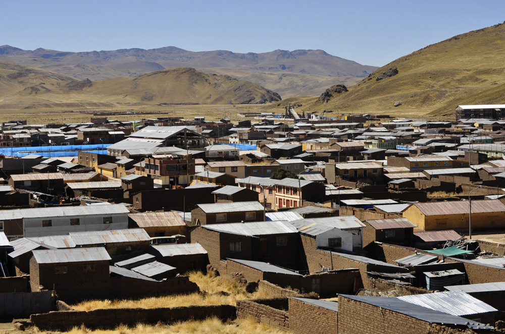 Witness - Trouble at the top of the world- Gallery