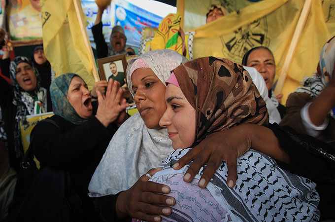 Palestine hunger strikers deal