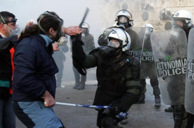 Violence Erupts As Greece Decides On Euro Future