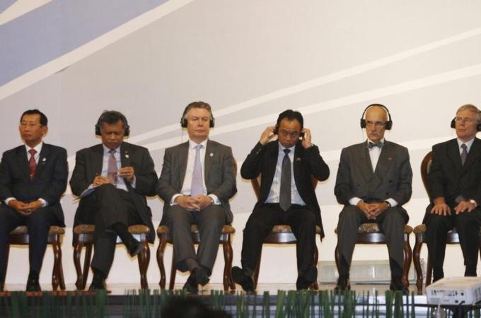Cambodia hosts the ASEAN-EU Business Summit 2012