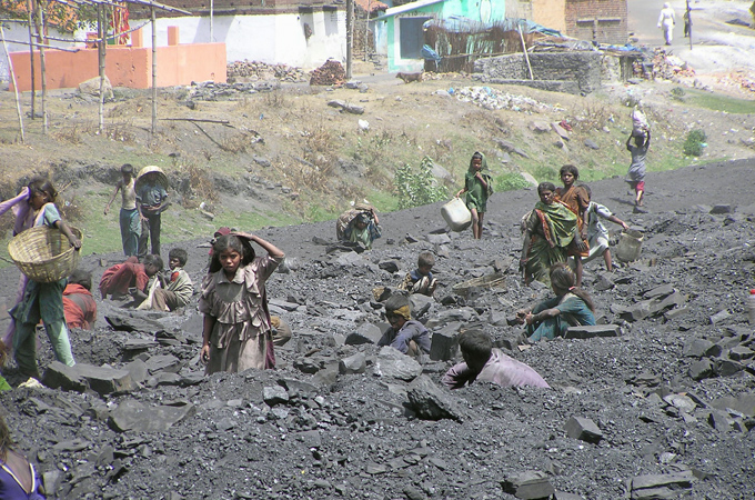 Children mining coal in Jharkhand, India