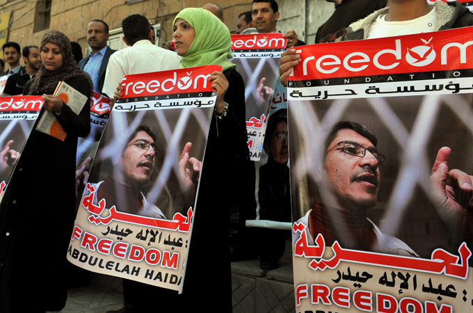 Yemenis demand release of a journalist accused of working for al-Qaeda interest