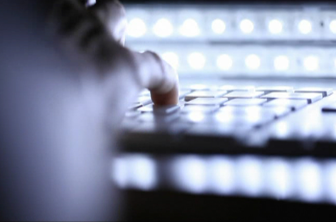 Servers of internet firms ''monitored'' by US