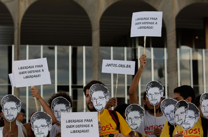 Demonstration-protest-Brazil-Snowden