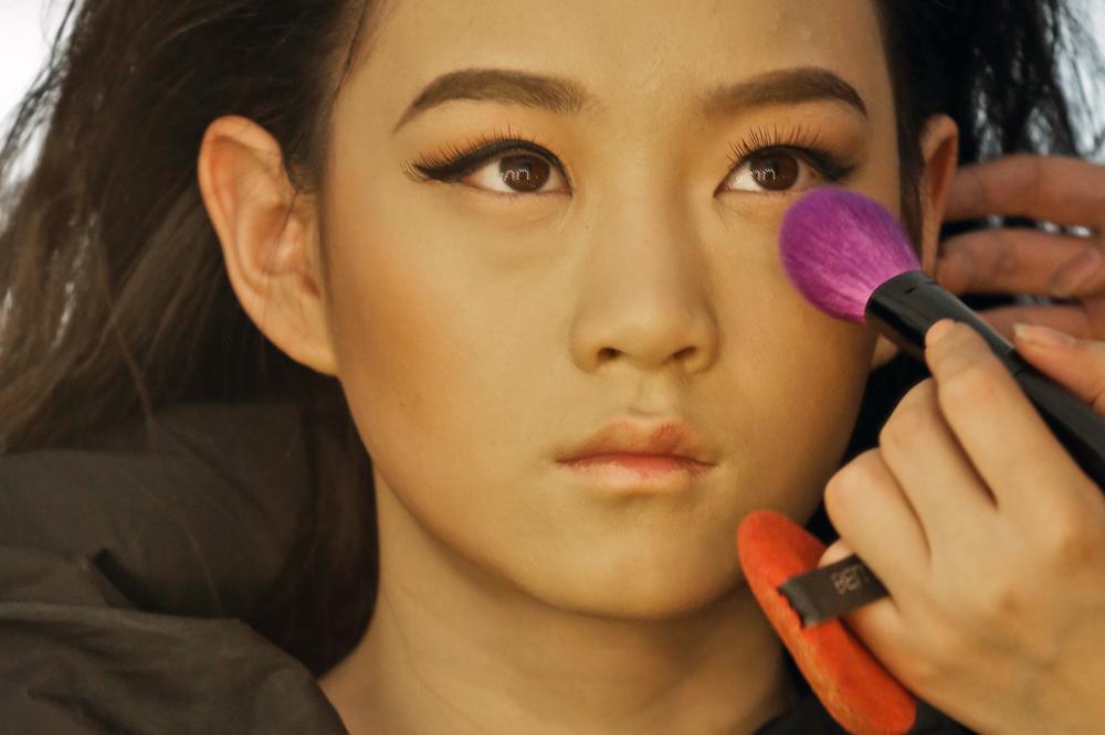 <p>More than 50 fashion designers are showing their Spring-Summer 2014 collections to a domestic audience with an increasing appetite for luxury brands.</p>