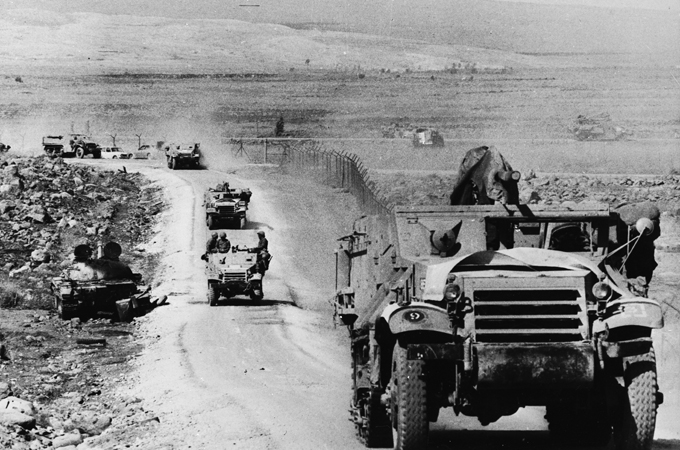 An Israeli armoured column on its way into Syria during the October War between Israel and Egypt and Syria [Getty Images] 