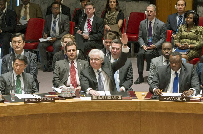 In the EU during the past two weeks, those dragging their feet on sanctions were unwilling to pay the costs on energy imports, business contracts and the financial sector, writes Balfour [AFP] 