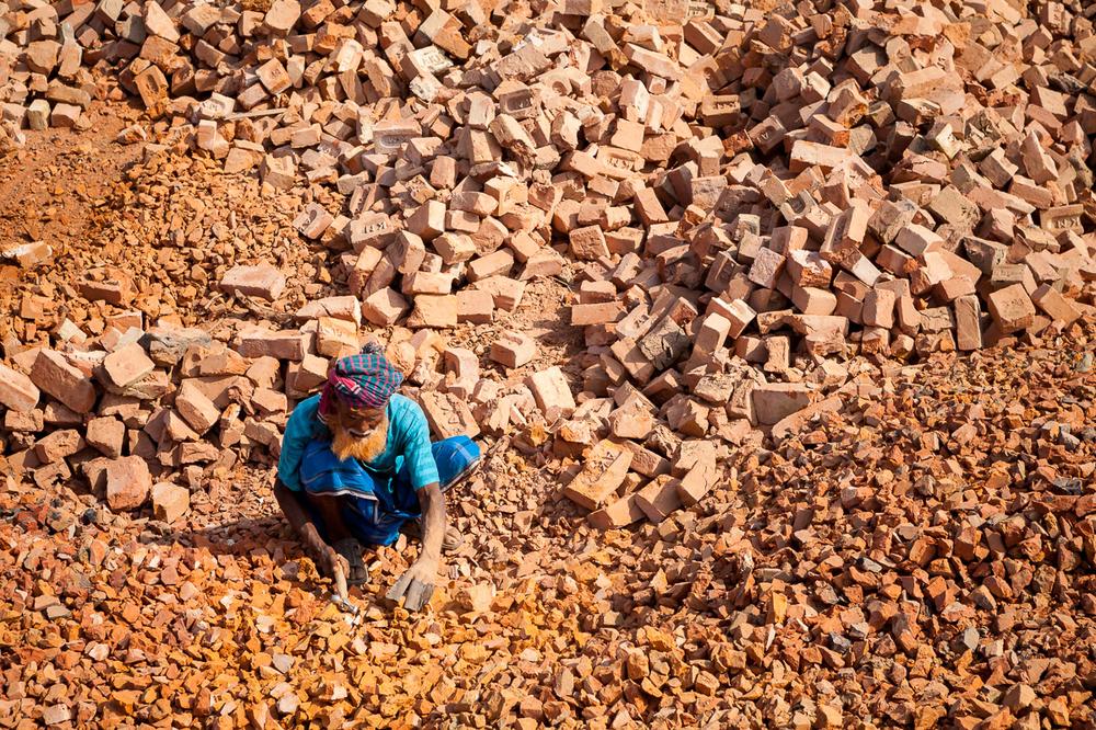 <p>Bangladesh, with its 160 million inhabitants, is a country in constant demand for affordable building material. Bricks have been the favoured material throughout history, and remain so until today.</p>