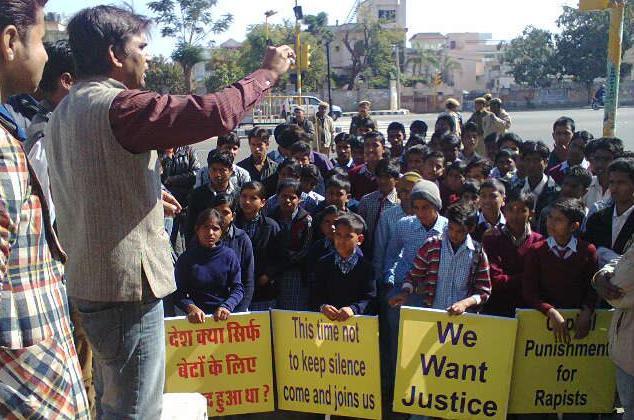 Despite tougher laws to punish rapists, poor victims continue to face prejudice [Shahnawaz Akhtar/Al Jazeera]