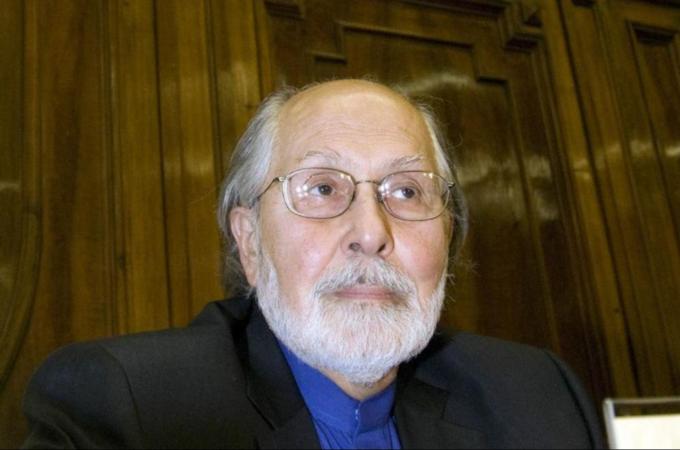 Seyyed Hossein Nasr is among the Muslim World's prominent contemporary philosophers [Reuters]