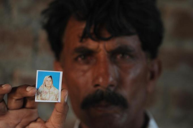 Farzana Parveen was beaten to death with bricks by her father and other family members for marrying a man of her own choice [AFP]