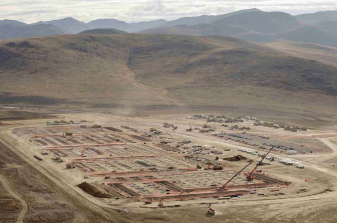 Tesla car company is to receive $1bn in tax breaks from the State of Nevada [Reuters]