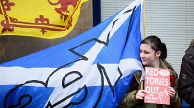 Nationalist supporters demonstrate outside a Scottish Labour party conference [Getty Images]