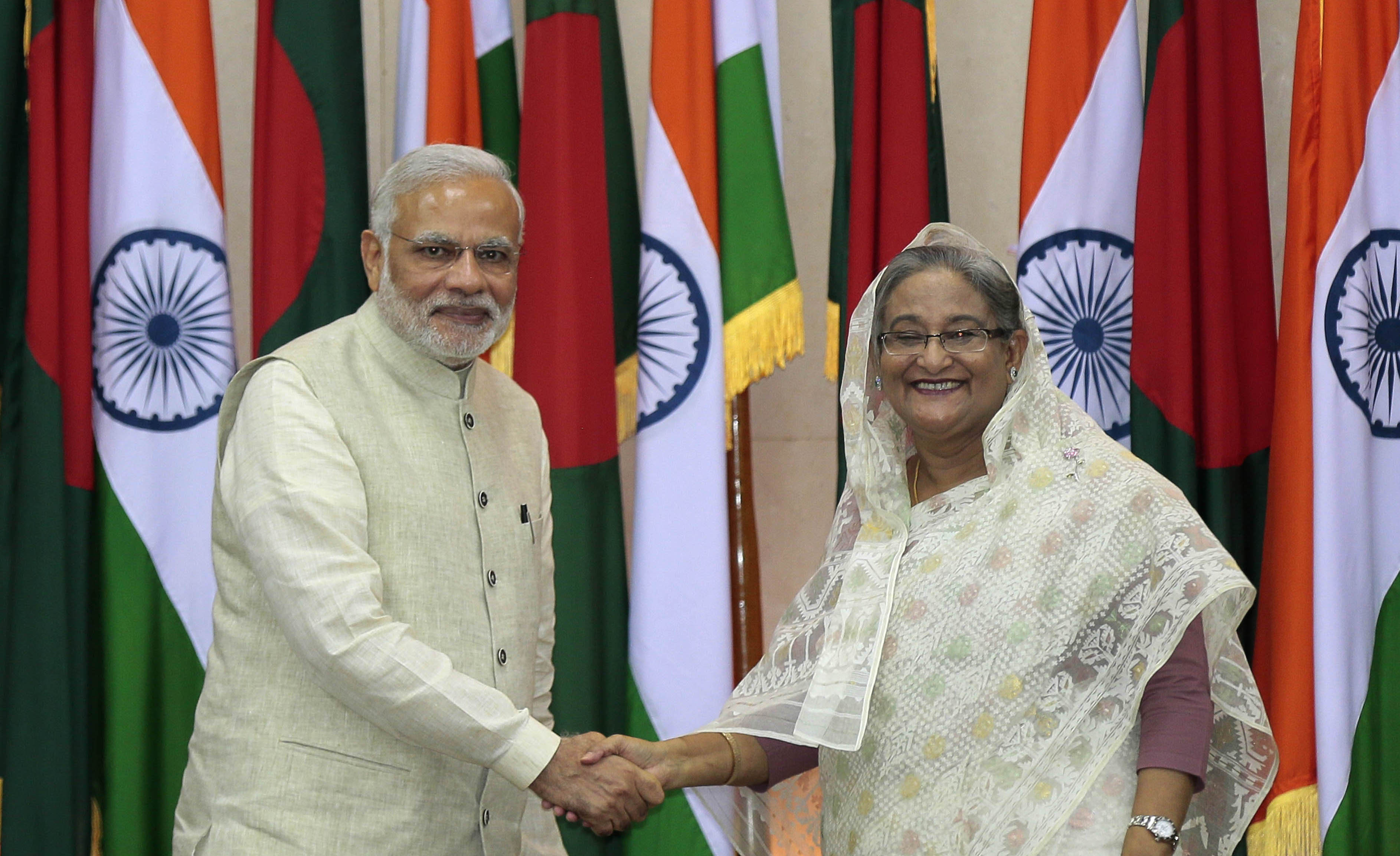 Indian prime minister Narendra Modi with Bangladeshi prime minister Sheikh Hasina in 2015