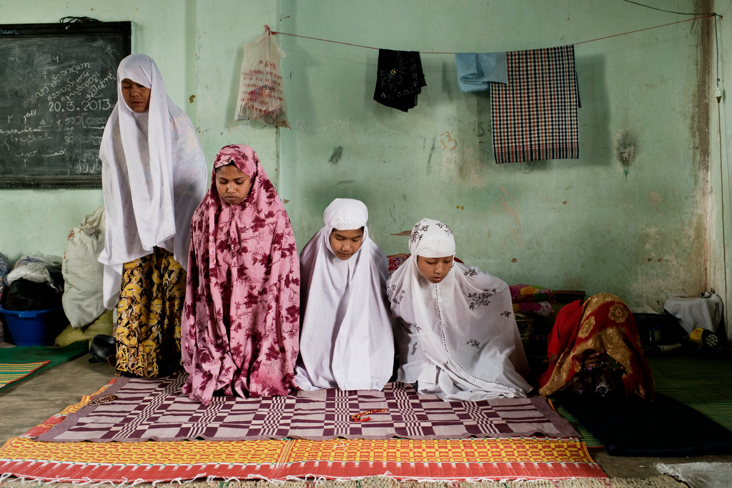 Burma refugees/ DO NOT USE/ RESTRICTED