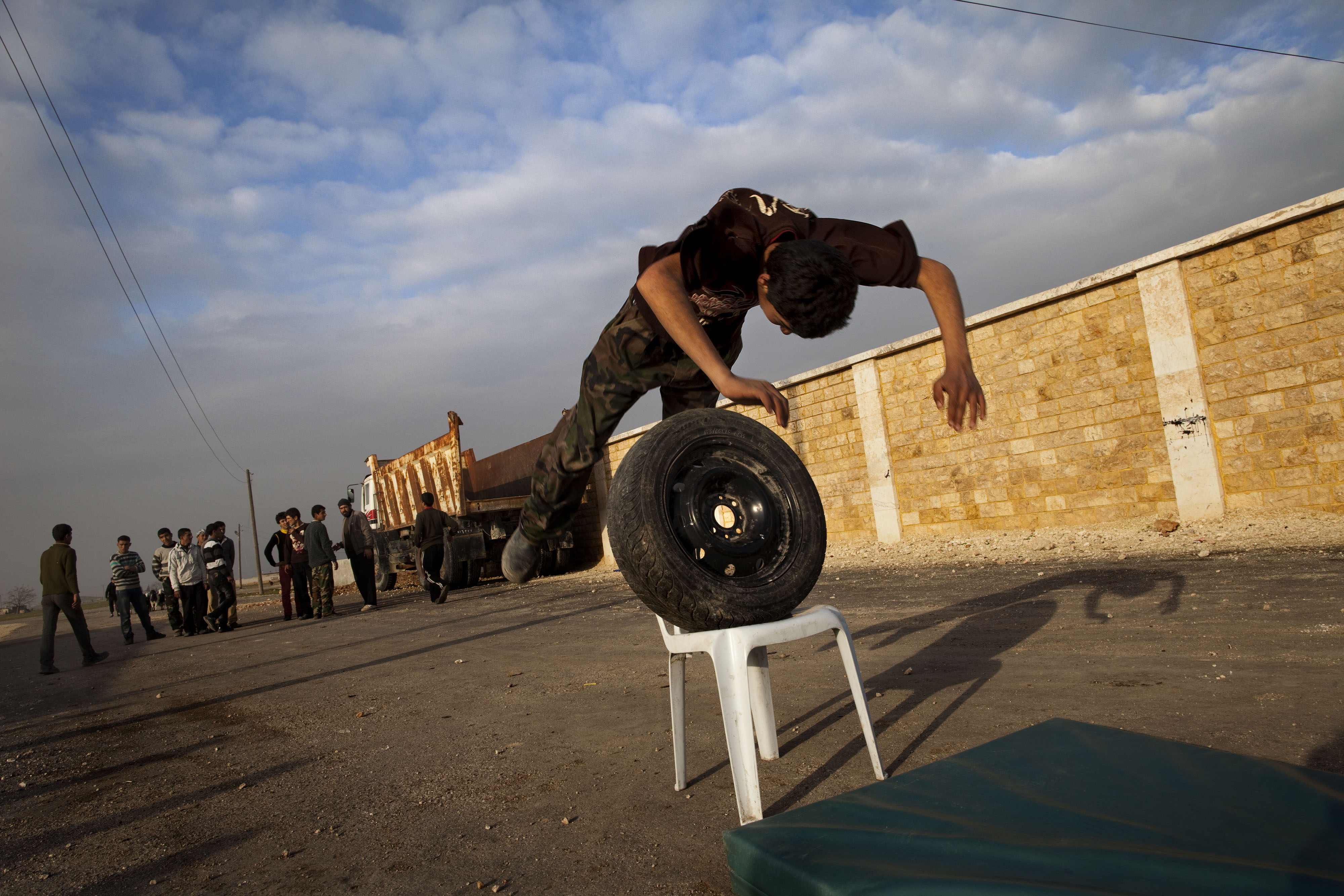 Please do not use - Syria''s school of war - Photo 3