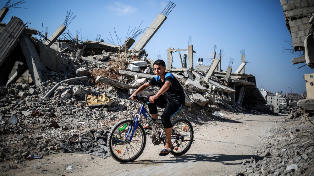 Gazans still live among ruins in Shuja''iyya neighborhood