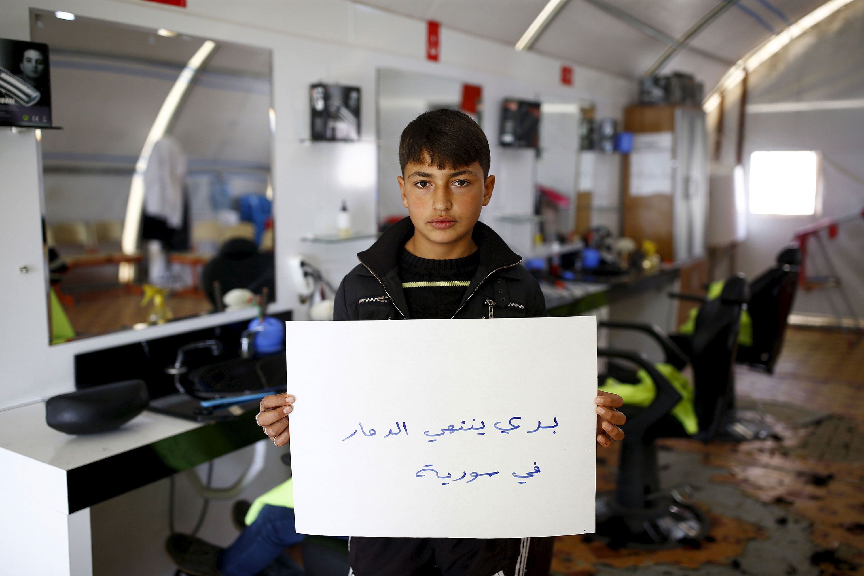 Young Syrians dream of home