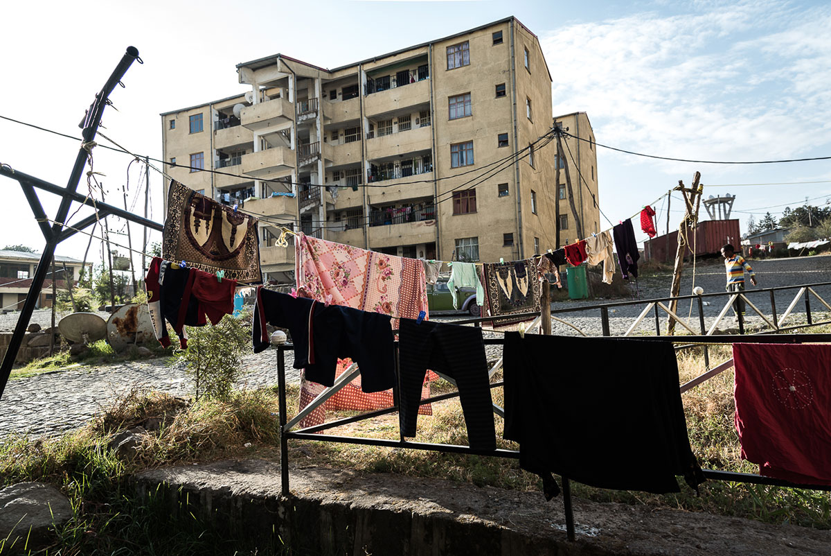 Waiting for the sea/ Please Do Not Use