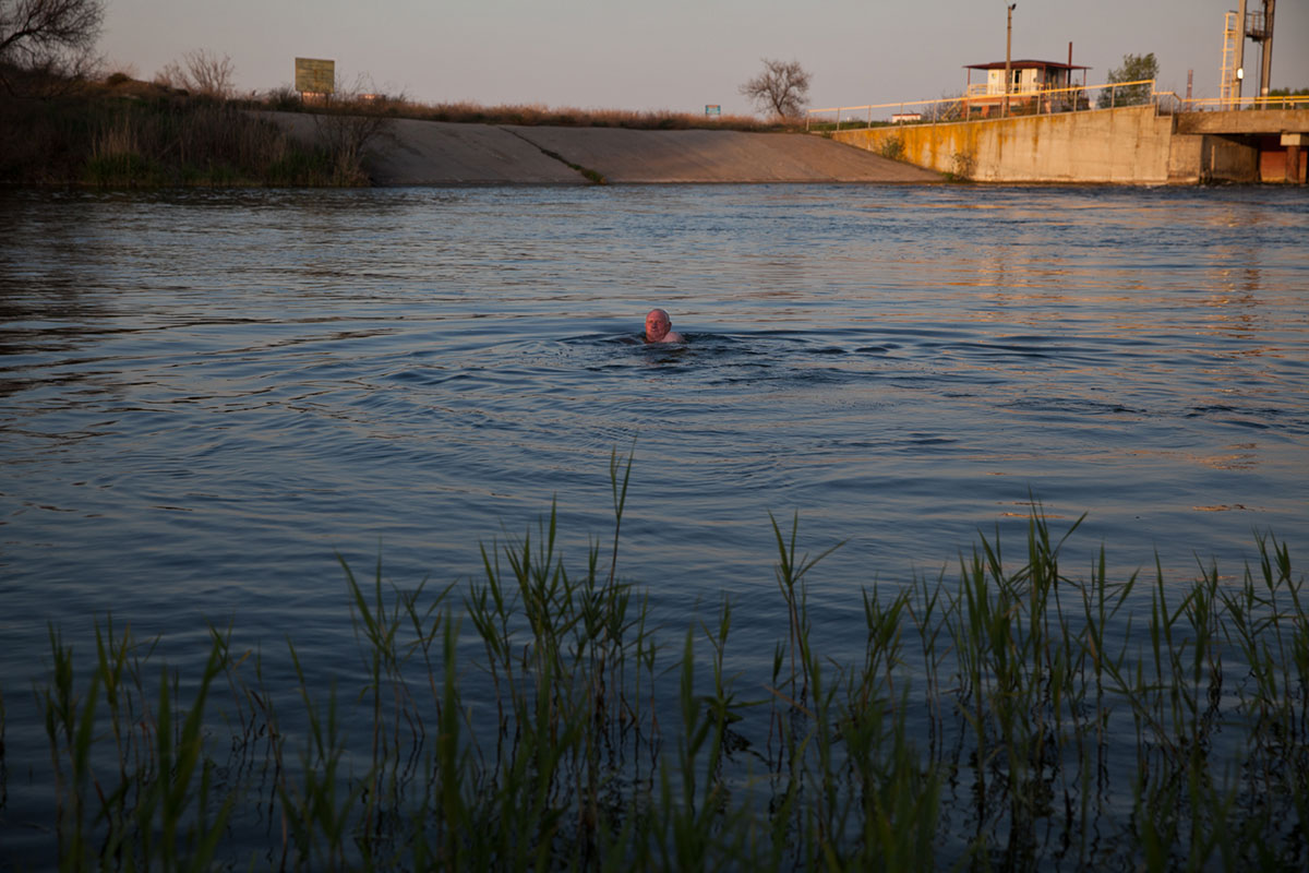 Nuclear Ukraine / Please Do Not Use