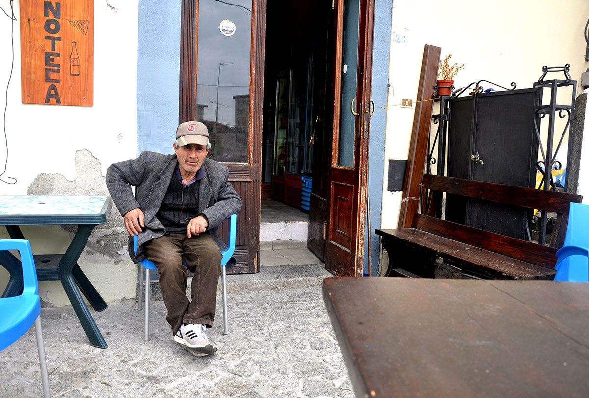 Refugees are welcome to Riace/ Please Do Not Use