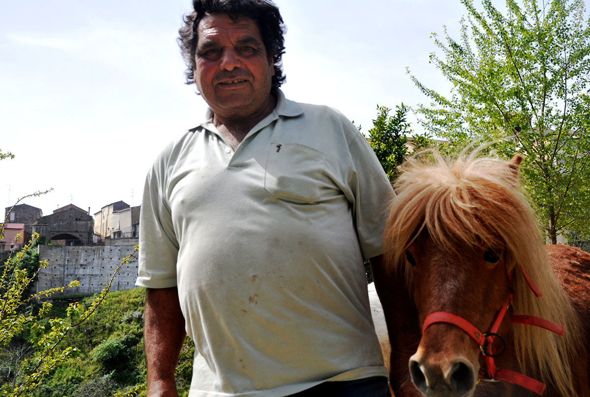 Refugees are welcome to Riace/ Please Do Not Use