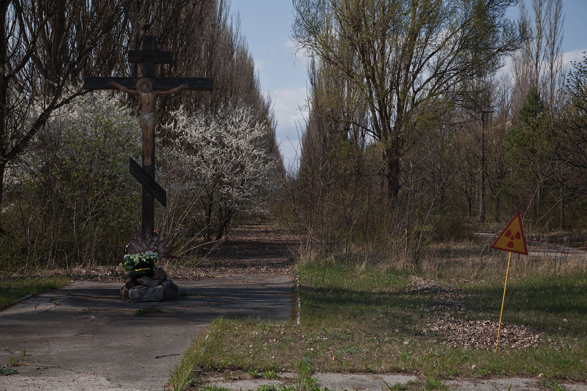 Nuclear Ukraine / Please Do Not Use