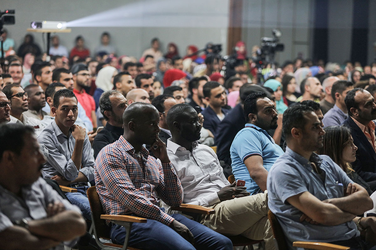 Red Carpet Gaza/Please Do Not Use