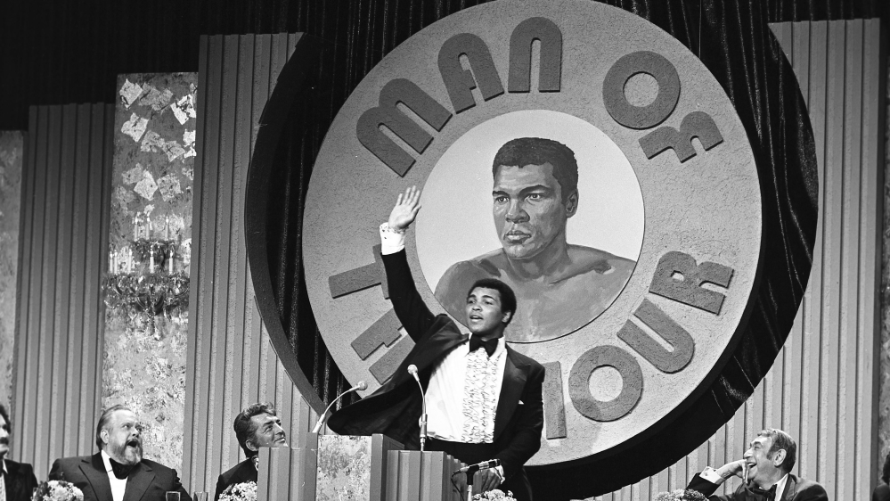 Boxing legend Muhammad Ali dies at the age of 74