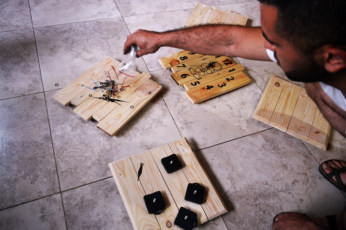 Palestinian artists /Please Do Not Use