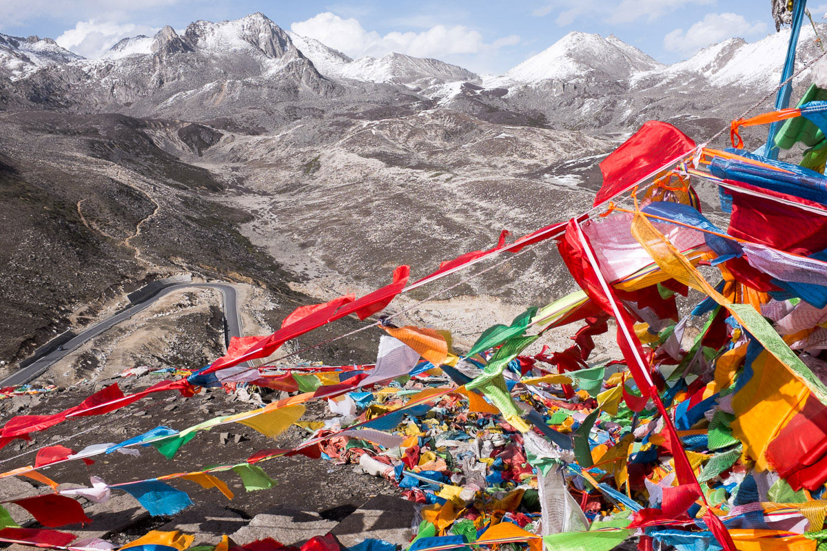 On the Road to Tibet/ Please Do Not Use