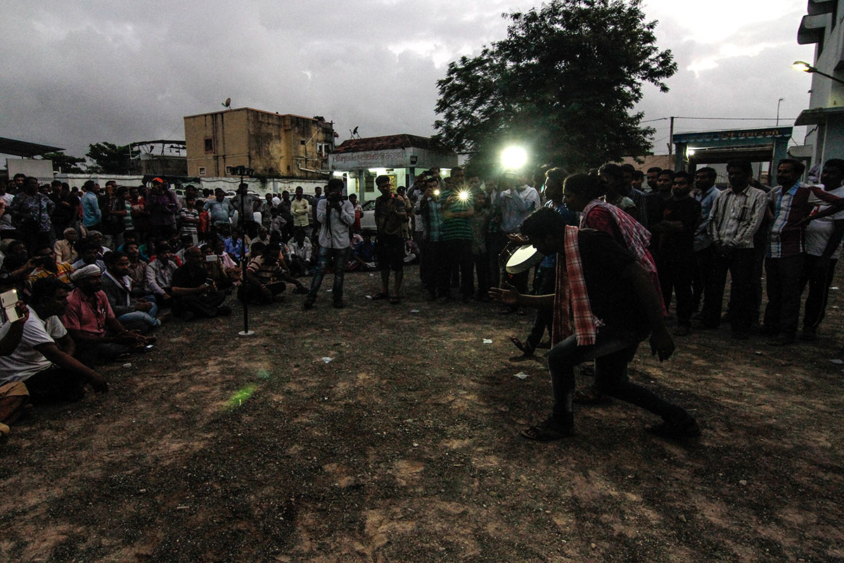 Chalo Una/ Please Do Not Use