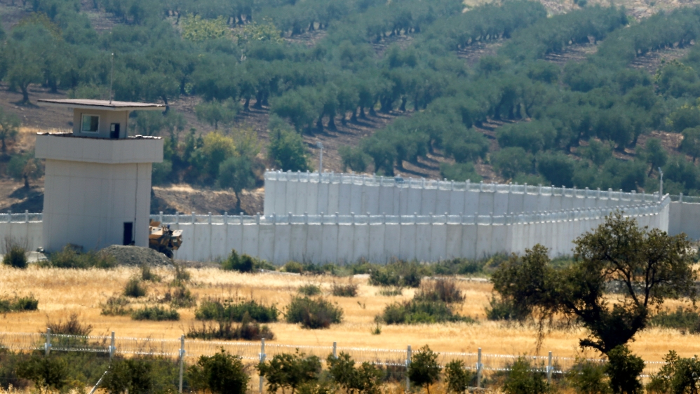 A wall along the border between Turkey and Syria is pictured near the southeastern town of Deliosman in Kilis province, Turkey [REUTERS]