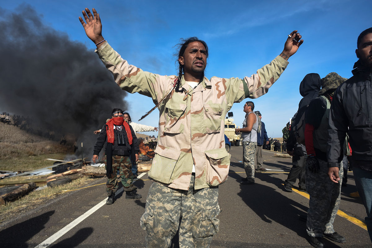 Thousands of Native Americans protest over pipeline /Please Do Not Use