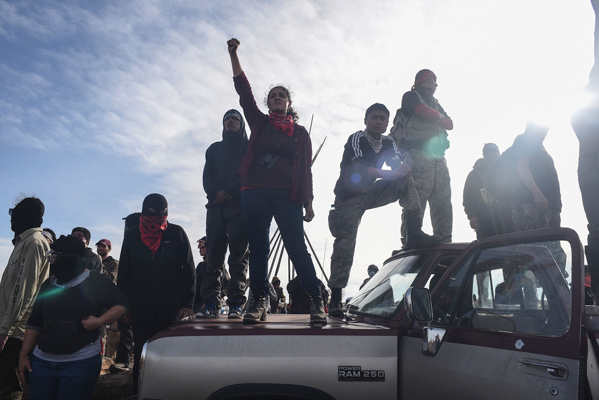 Thousands of Native Americans protest over pipeline /Please Do Not Use