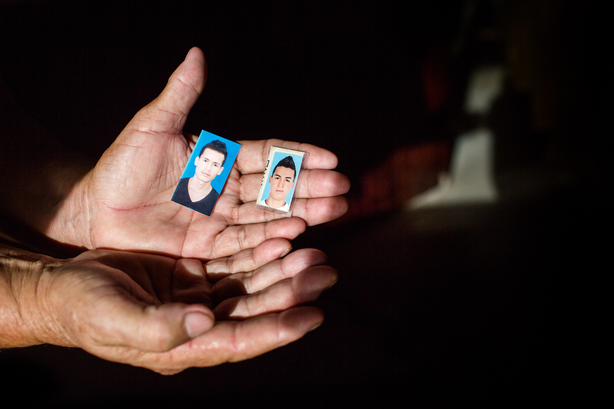 Blood gold in Colombia/ Please Do Not Use