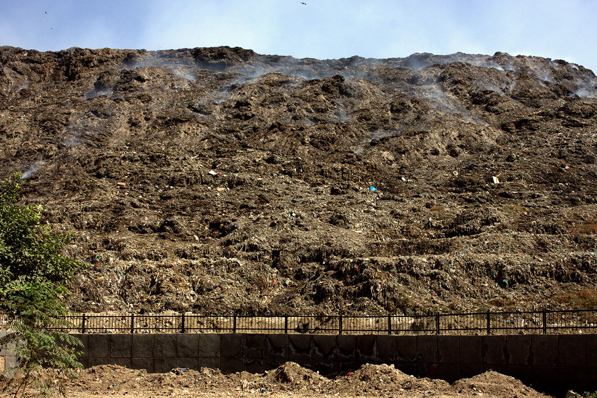 Dumpyard India / Please Do Not Use