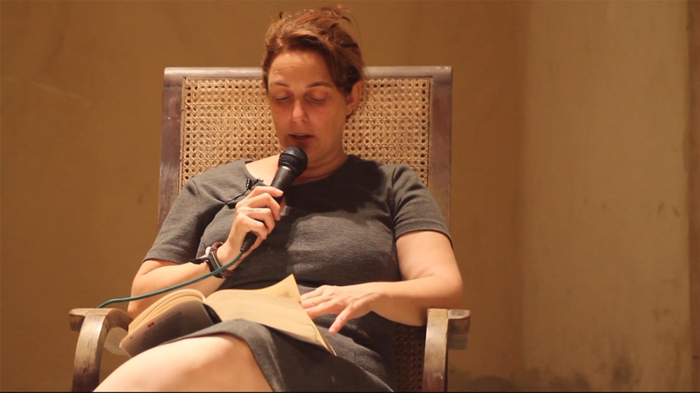Bruguera reads from Hannah Arendt's The Origins of Totalitarianism [Courtesy of INSTAR]