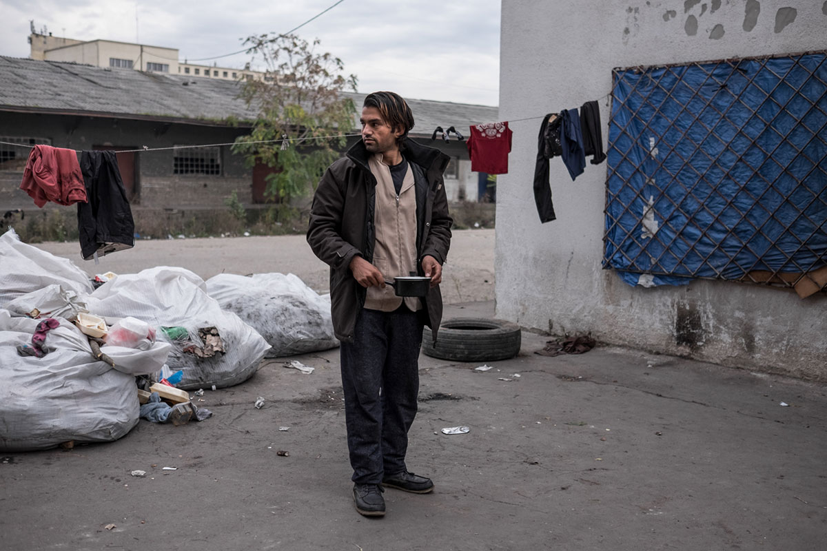 Stranded Refugees / Please Do Not Use