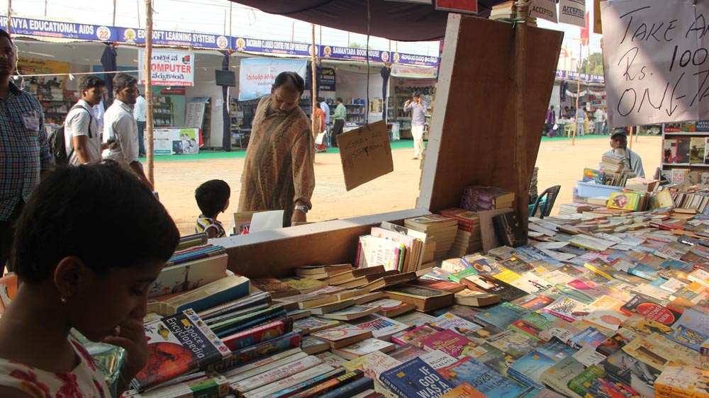 Asif says he has had to reduce prices significantly to attract customers [Swati Sanyal Tarafdar/Al Jazeera]