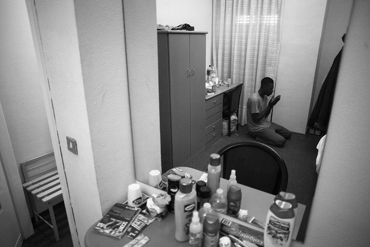 Gambia, Italy/ Please Do Not Use