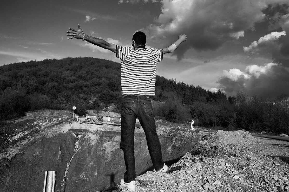 Phantom country syndrome/Please Do Not Use