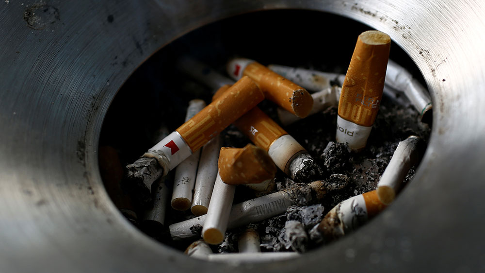 Smoking Ash tray tabacco