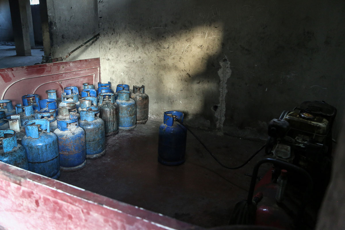 Creating oil and gas/ Please Do Not Use