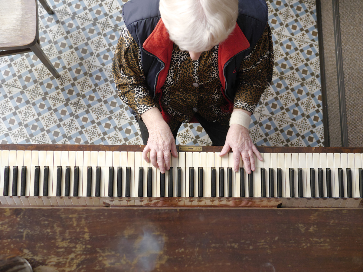 Dobre Dobre: A coffeehouse for Slovakia''s homeless