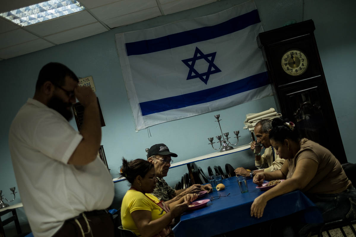 RELIGIOUS MINORITIES IN CUBA