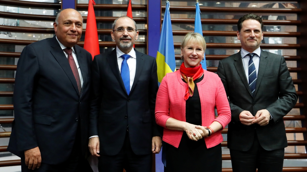 Egyptian, Jordanian, Swedish FMs and UNRWA Commissioner-General Pierre Krahenbuhl pose at the end of a summit in Rome