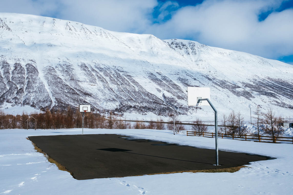 "Local communities are characterized by a certain proximity between members. There is good social cohesion, it is an open society, which likes to be together. People are used to seeing familiar faces