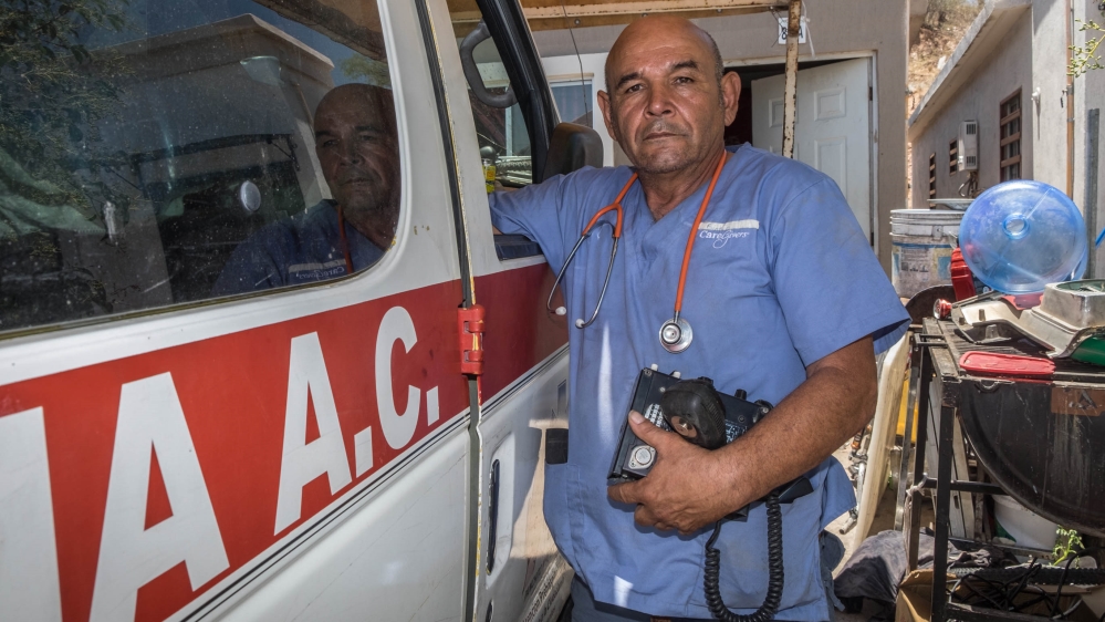 In Nogales, deported nurse Panchito helps refugees